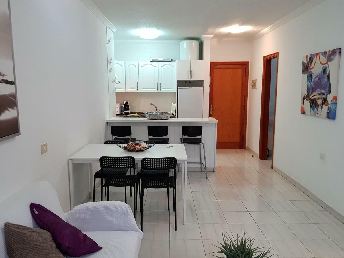 Alquilaencanarias-Medano Colon Center, Near The Beach Эль-Медано Экстерьер фото